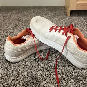 Altra Escalante size 11